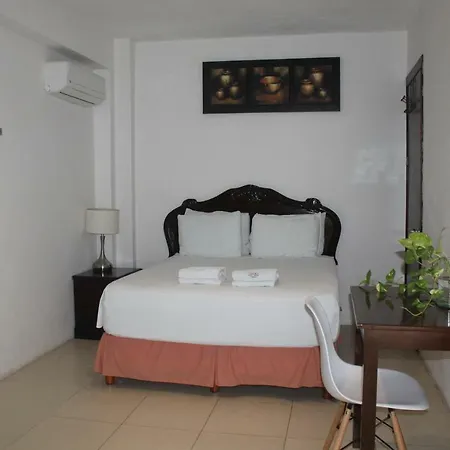 Hotel Nadet Suites